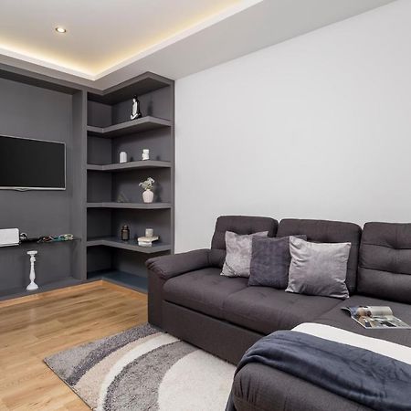 Apartment Hana Rijeka Exteriör bild