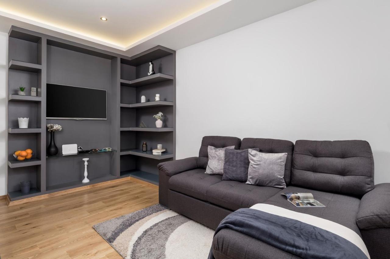 Apartment Hana Rijeka Exteriör bild