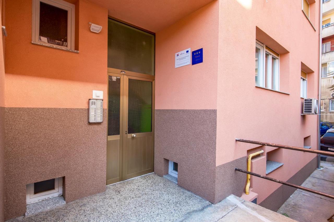 Apartment Hana Rijeka Exteriör bild