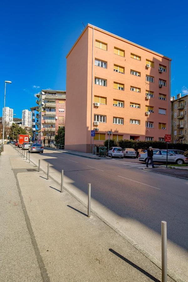Apartment Hana Rijeka Exteriör bild