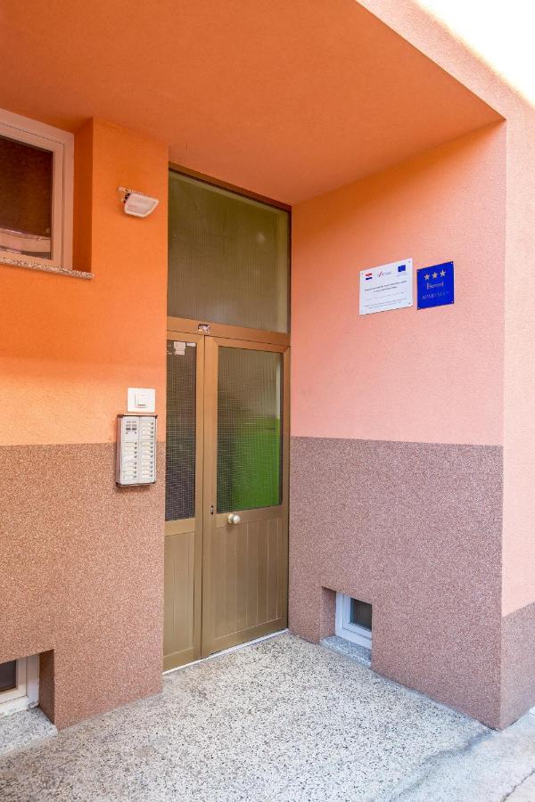 Apartment Hana Rijeka Exteriör bild